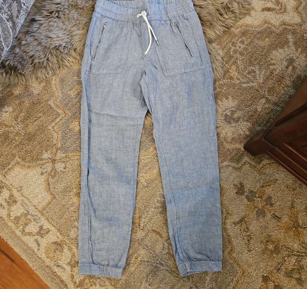 Athleta Sky Blue Joggers with Zipper Pockets